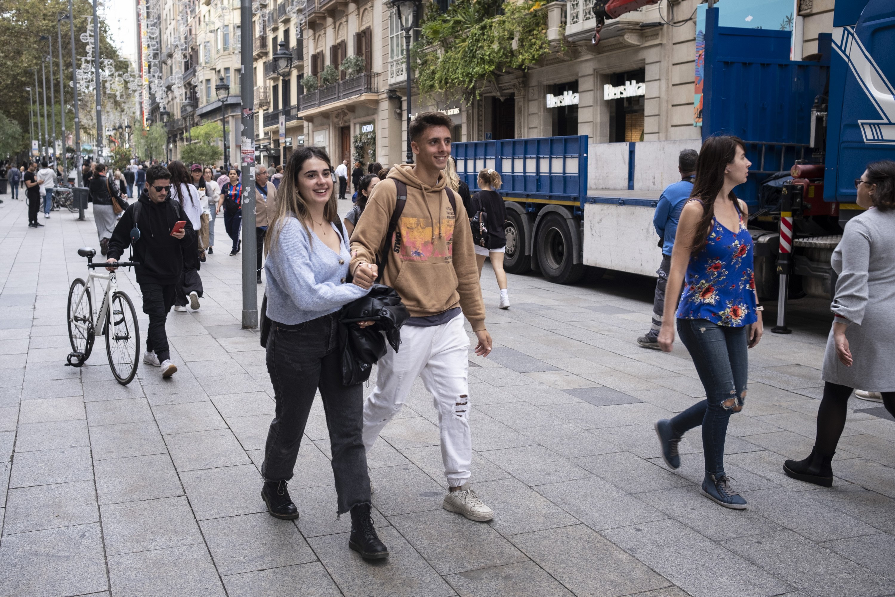 Barcelona crearà una Oficina per la Llengua en un context dramàtic d’ús del català