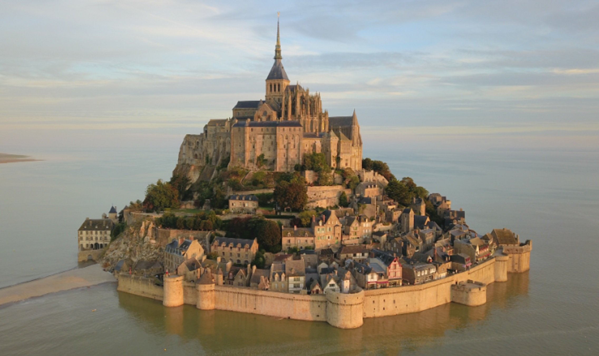 Mont Saint Michel, costa francesa   Wikipedia