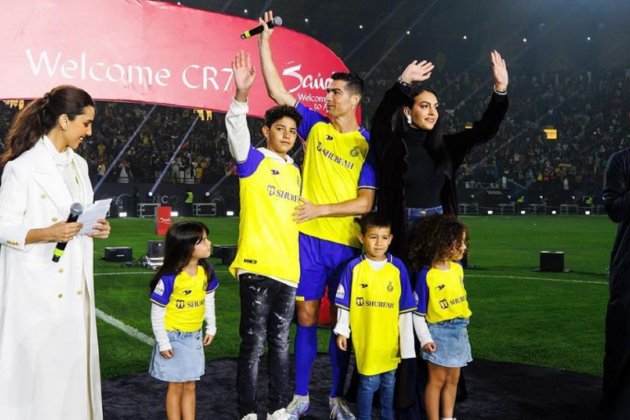 Cristiano Ronaldo y su familia   IG
