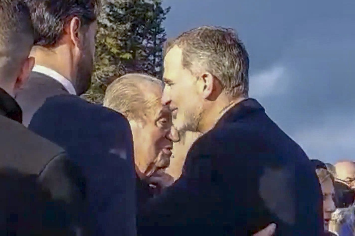 Felip VI i Joan Carles I, petó funeral Atenes EFE
