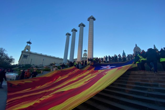 Manifestación Montjuic cimera hispano francesa, foto: Guillem Ramos