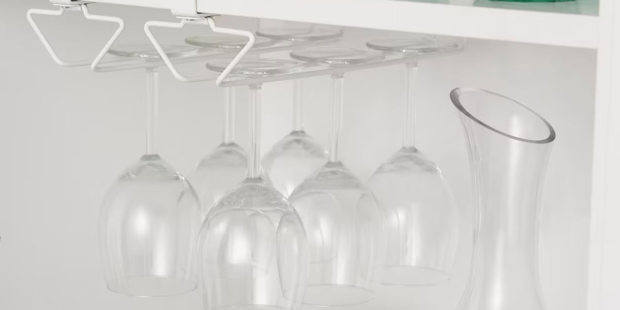 Ikea té un nou sistema per penjar copes de vi
