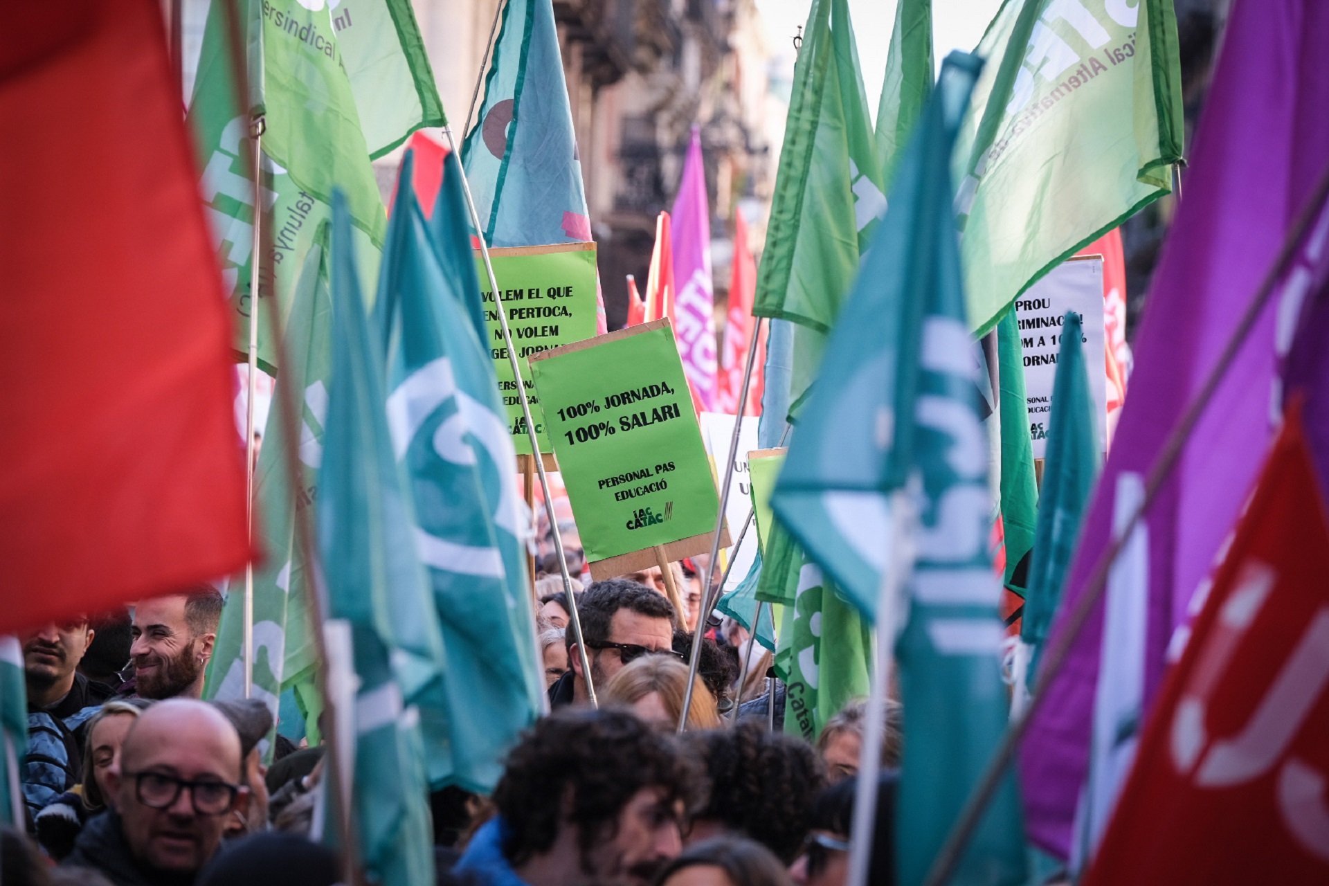 vaga metges i sanitat plaça sant jaume / Carlos Baglietto