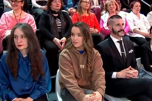 La filla, de marró, Antena 3