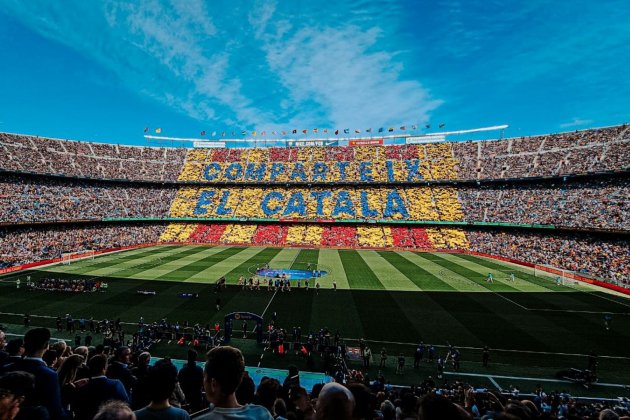 Comparteix catala camp nou / omnium