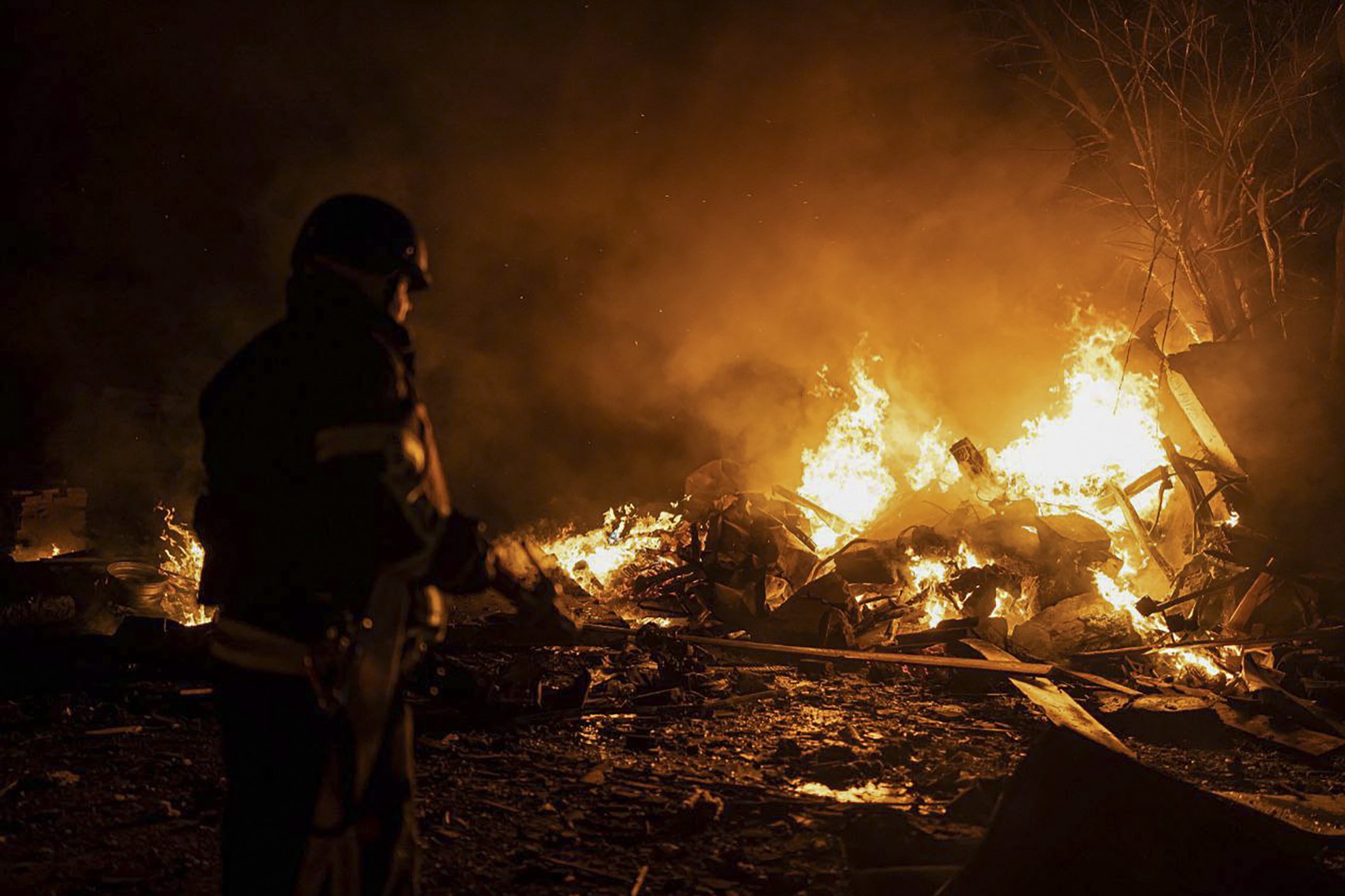 Noche de intensos bombardeos: Ucrania asegura haber neutralizado el arma más potente de Putin