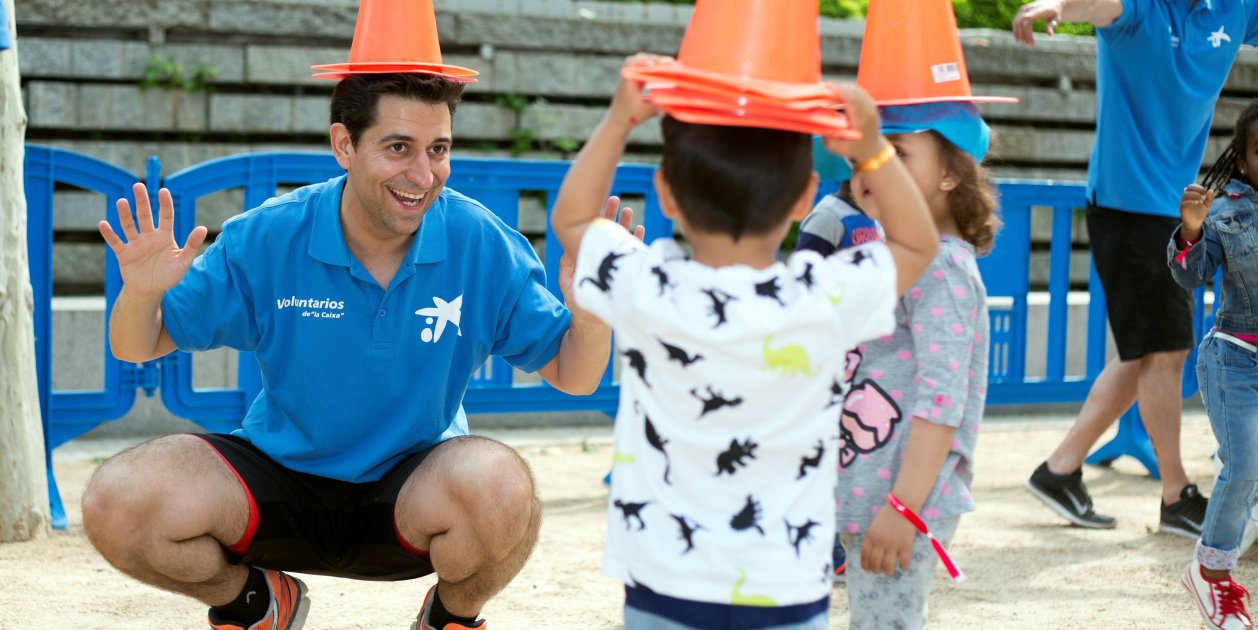 CaixaBank Busca Movilizar A 10 000 Voluntarios Para La Semana Social