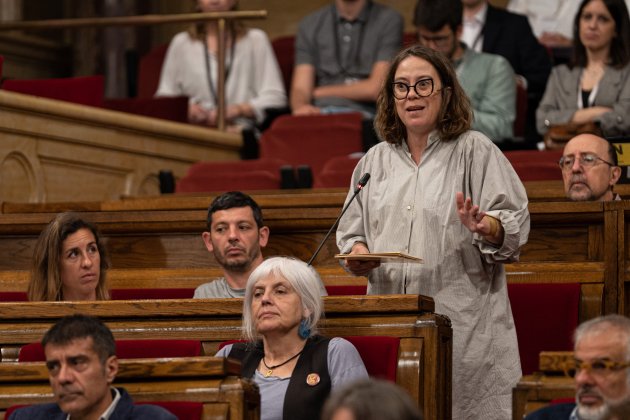 eulalia reguant sessió control parlament foto pau venteo