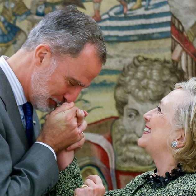 Felipe con Hillary Clinton detalle GTRES