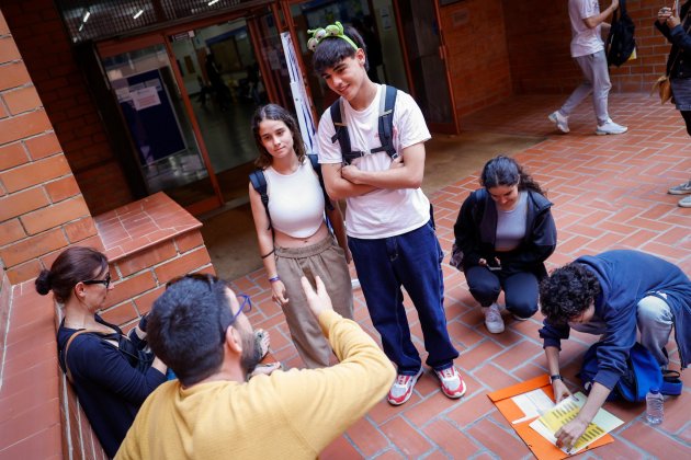 Facultad biología UB selectividad sele PAZ proba acces universidad salida examenes / Foto: Montse Giralt