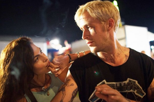 Eva Mendes y Ryan Gosling en The Place Beyond the Pines