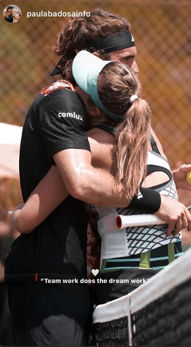 Paula Badosa abrazo Stefanos Tsitsipas Instagram