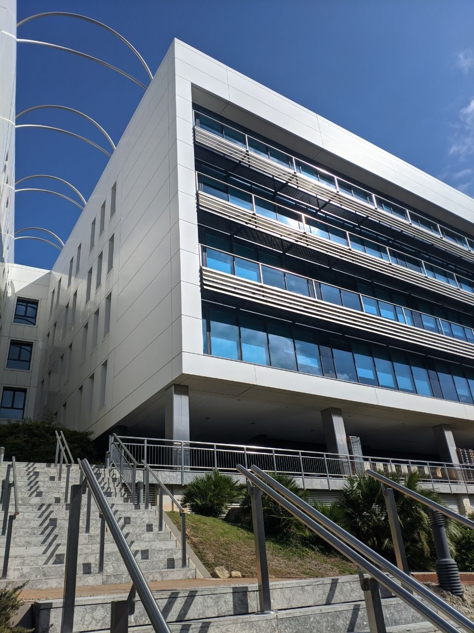 fluidra nuevo edificio corporativo sant cugat