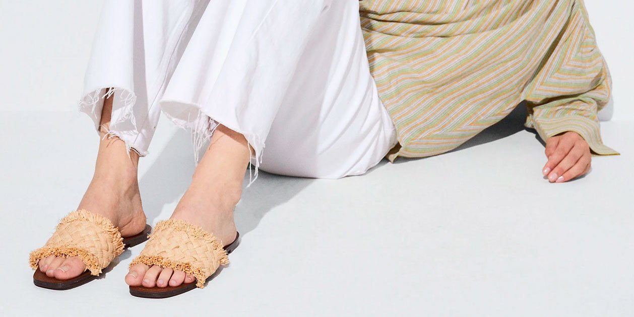 Arte en Parfois con la nueva sandalia que parece sacada de un taller artesano