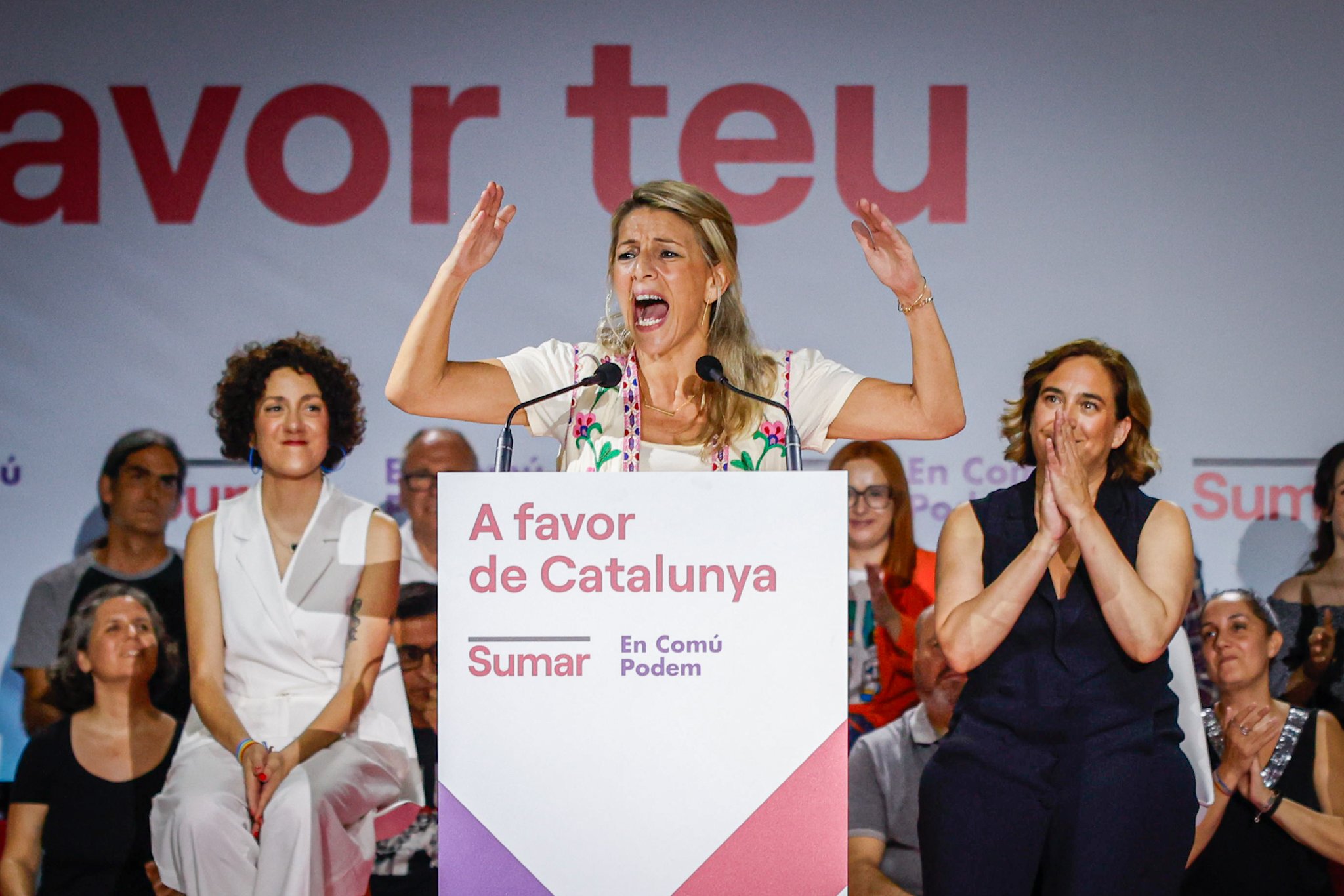 Yolanda Díaz llama desde L'Hospitalet a "parar el discurso de odio y ganar las elecciones"