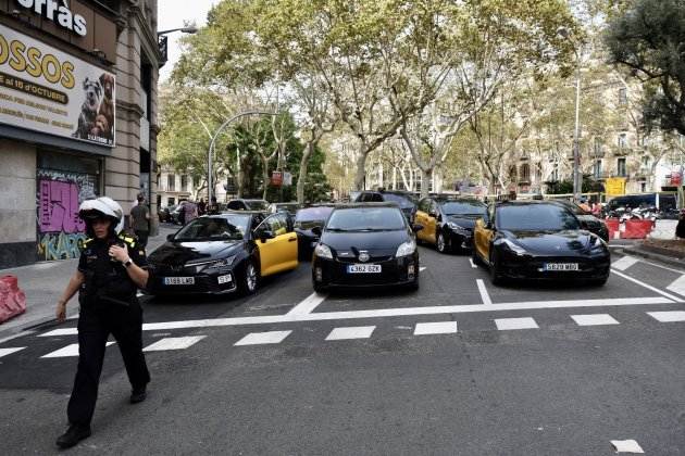 Taxistas protesta Barcelona Elite Taxi en plaza Urquinaona Carlos Baglietto