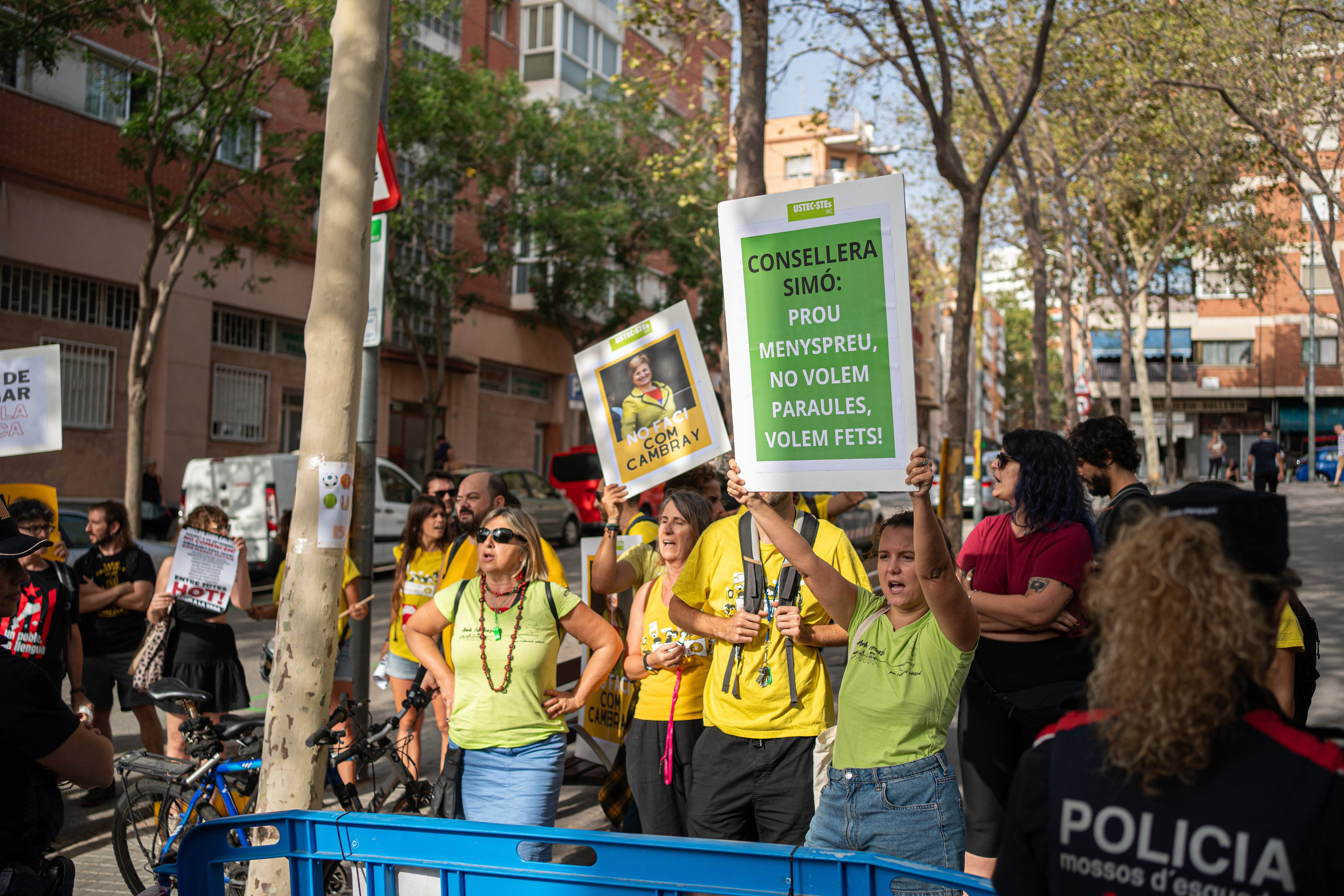 Pere Aragones i Anna Simó a l'escola Mercè Rodoreda de Barcelona (5)