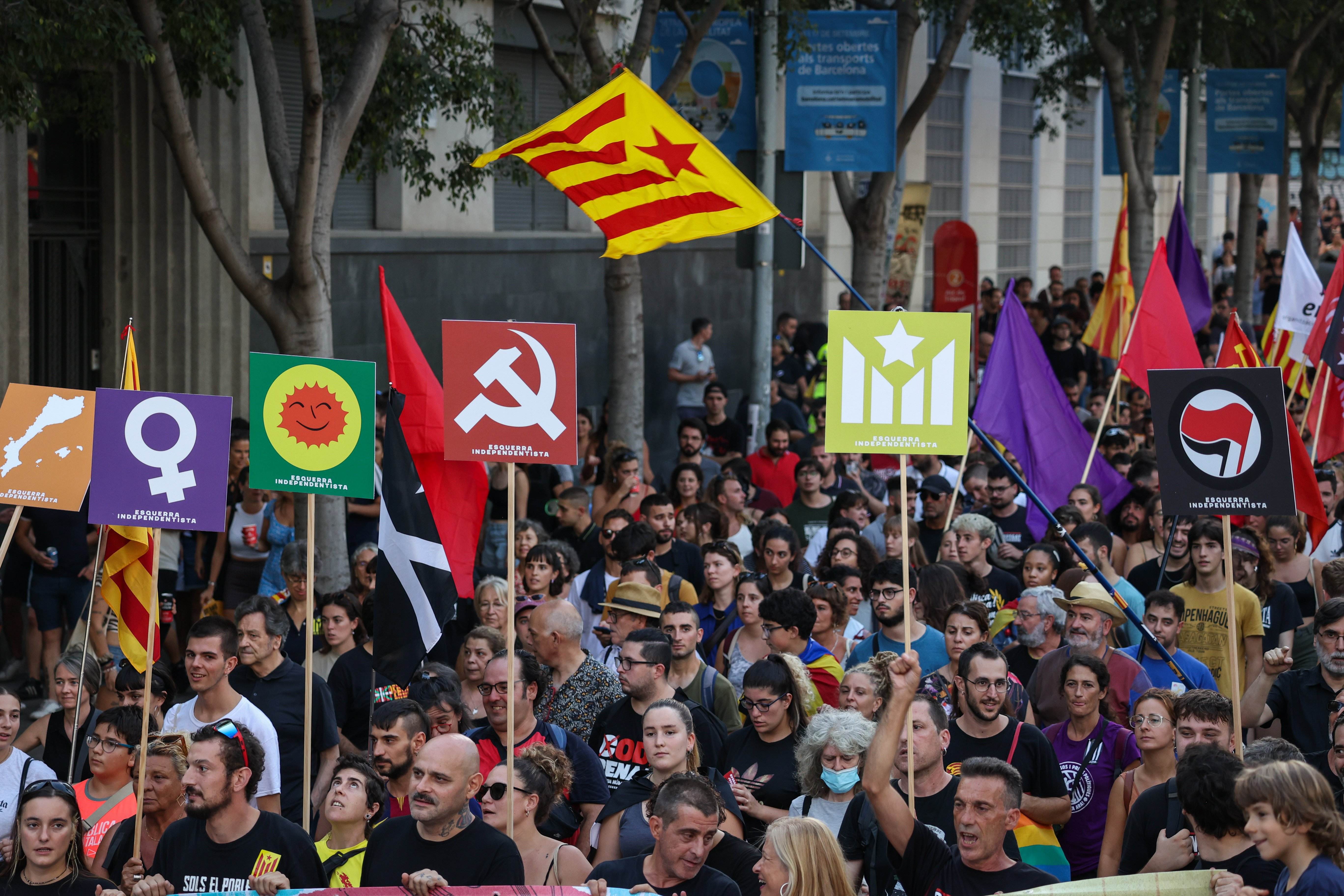 La CUP llama a impedir que la extrema derecha independentista participe en los actos de la Diada