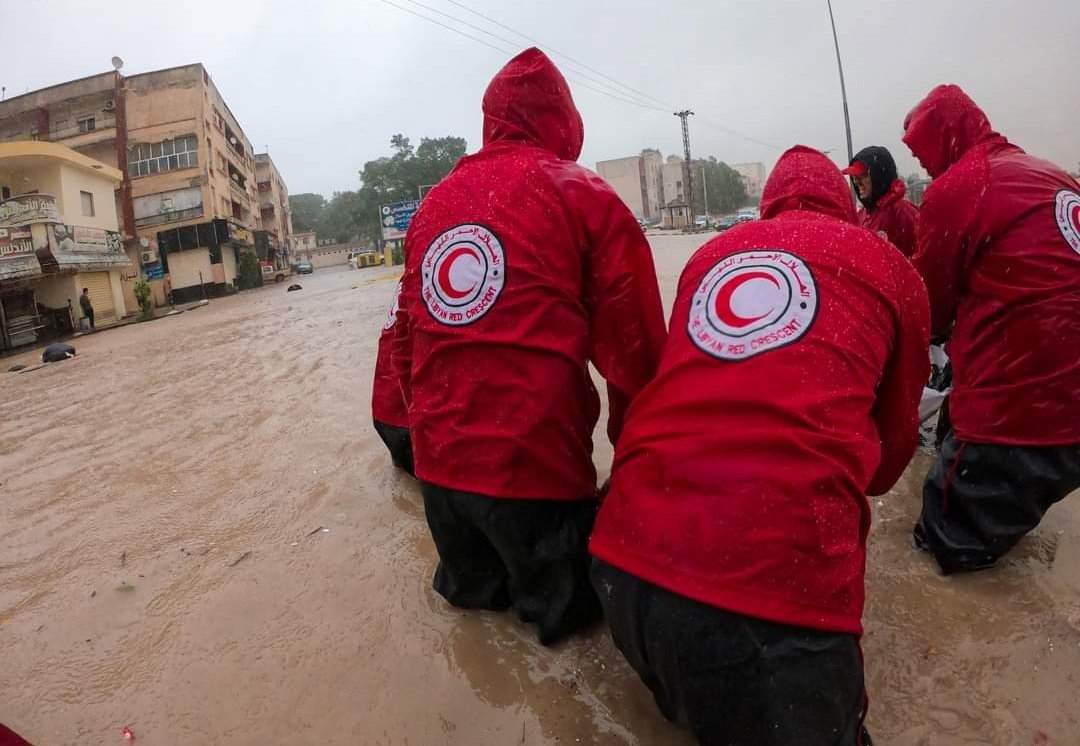 Tragèdia a Líbia: ajuda humanitària amb comptagotes i la xifra de morts podria arribar als 20.000