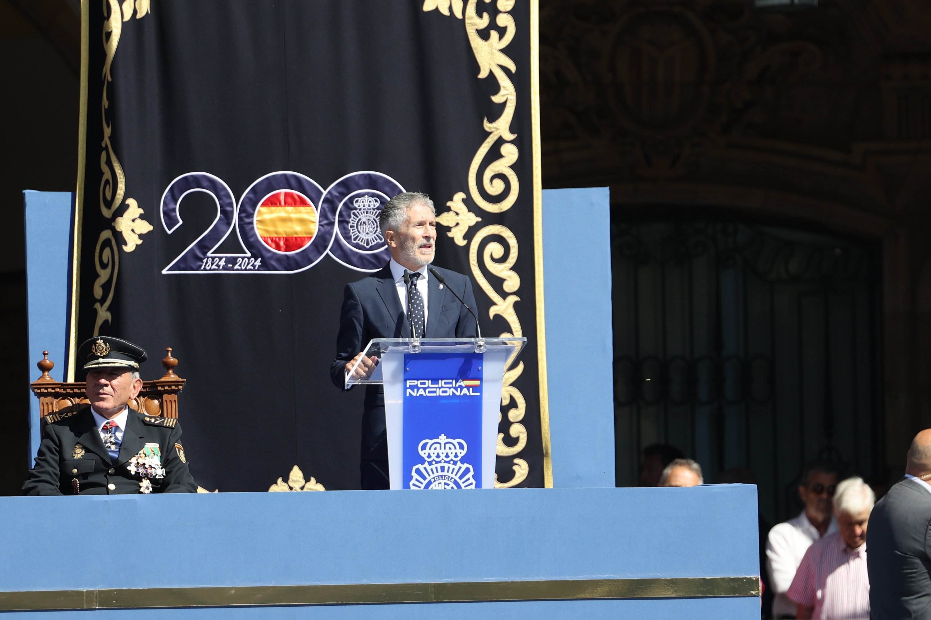 Xiulada a Marlaska en un acte per celebrar el dia de la policia espanyola