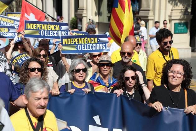 manifestació aniversari 1O 2023 dolors feliu foto eva parey