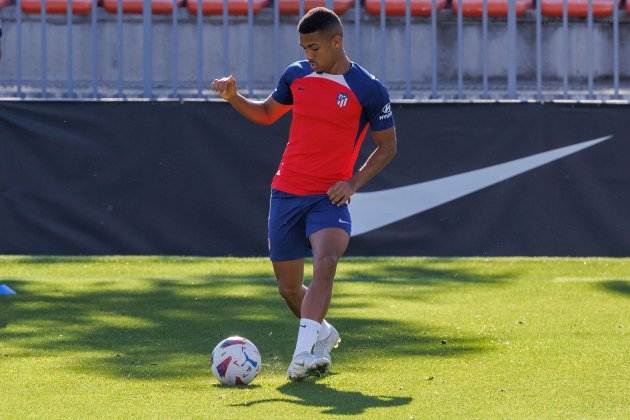 Samu Lino entrenament Atlètic de Madrid EFE