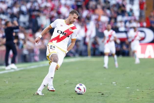 Florian Lejeune durante un partido con el Rayo Vallecano / Foto: Europa Press