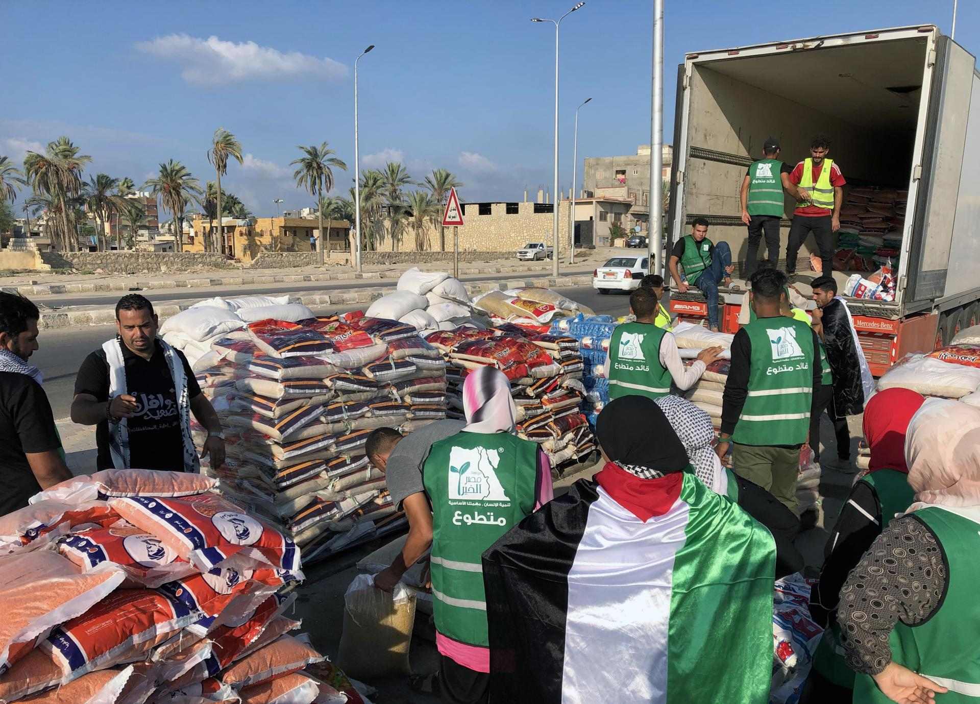 Egipte torna a obrir el pas de Rafah per a l'entrada de 17 camions d'ajuda humanitària a Gaza