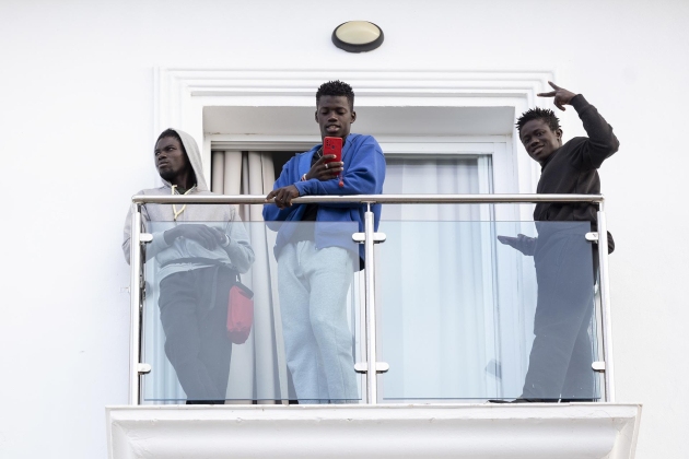 migrantes canarias torroz málaga hotel Urban Beach efe