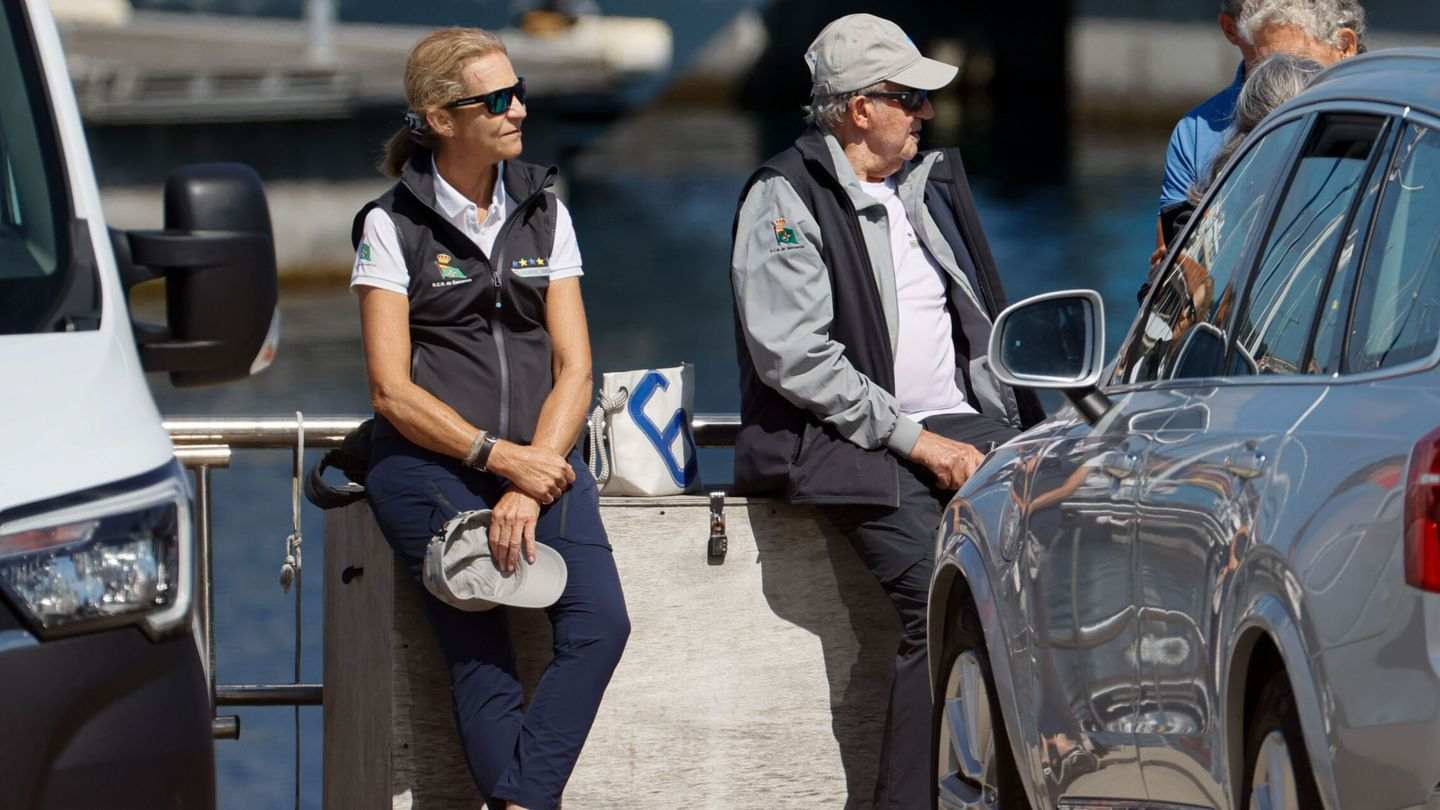 Infanta Elena con Juan Carlos en Sanxenxo