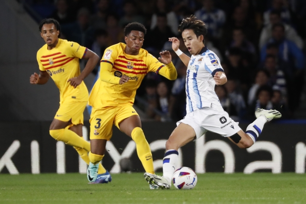 Take Kubo, cargando un chute durante el Real Sociedad - Barça / Foto: EFE