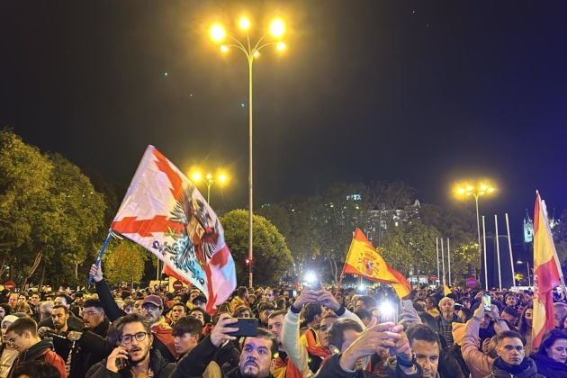 Protesta amnistía acuerdo independentistas Congrios Diputados / Abel Degà