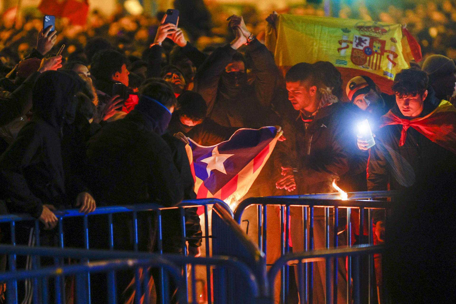 Els ultres tornen a Ferraz: organitzacions espanyolistes s’hi manifestaran un any després