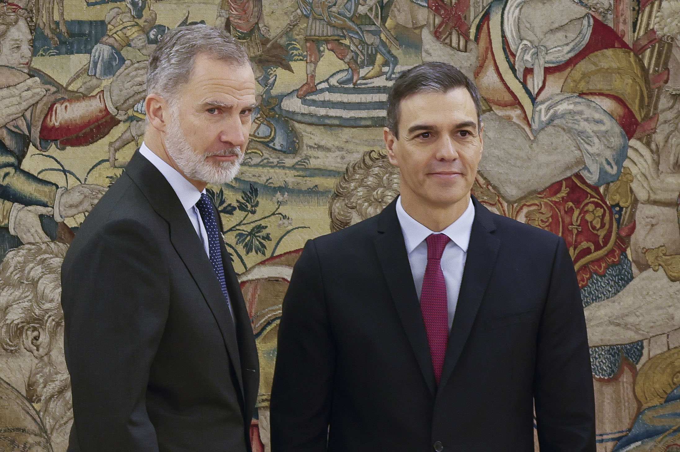 Zelenski en Madrid: Felipe VI gana a Pedro Sánchez por 4 portadas a 3