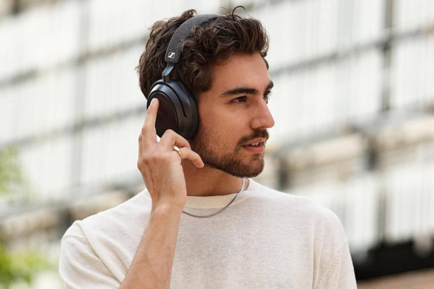 Sennheiser Auriculares Momentum 4 Wireless Special Edition