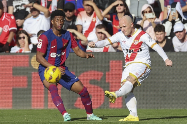 Alejandro Balde Isi Palazón Barça Rayo Vallecano / Foto: EFE