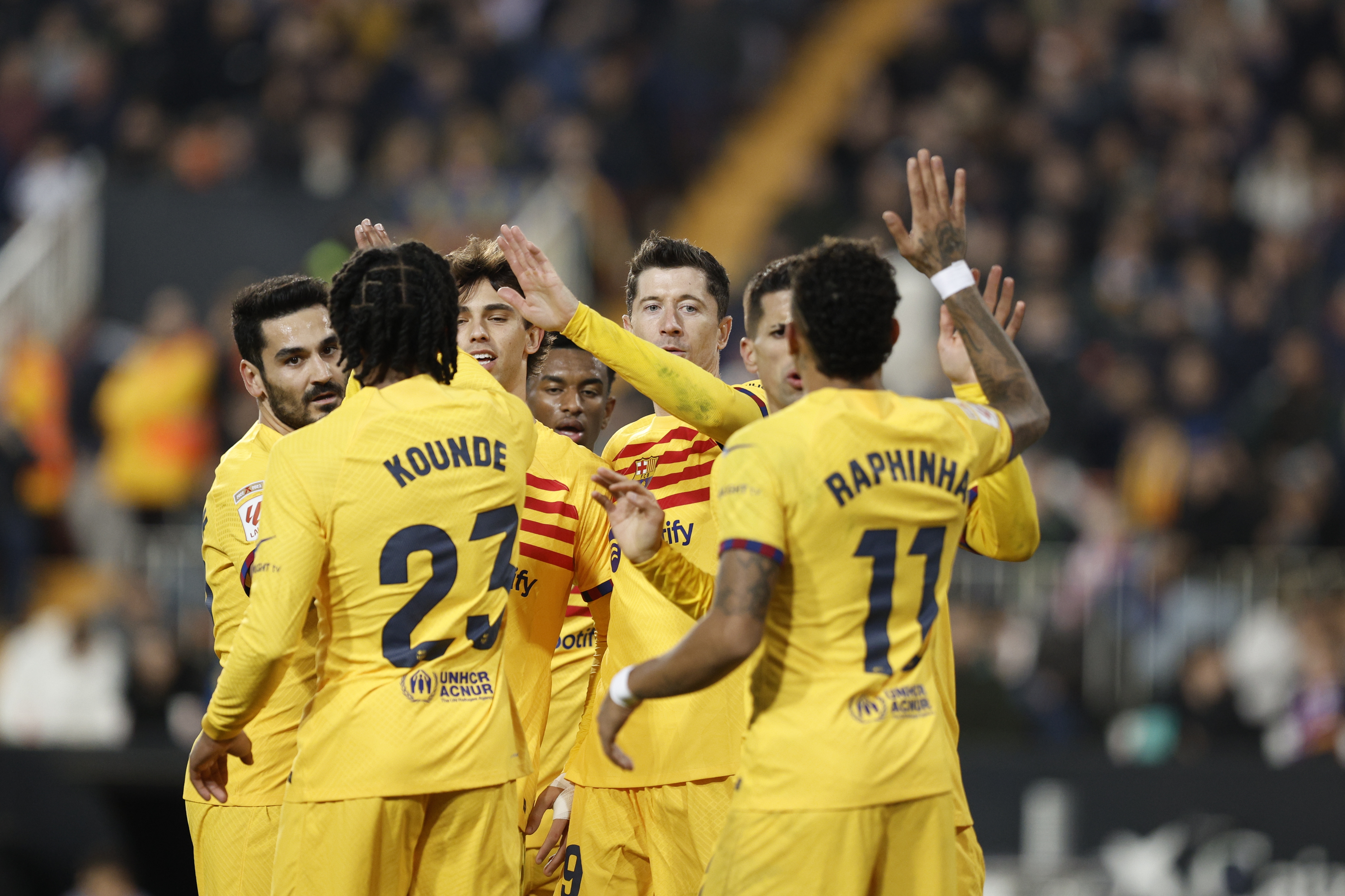 El Barça de Hansi Flick arrenca a Mestalla i davant un València que no il·lusiona