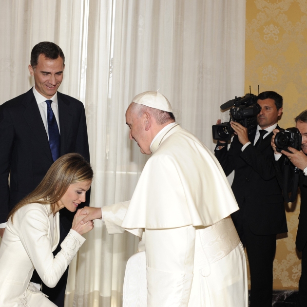 Letizia con el papa efe