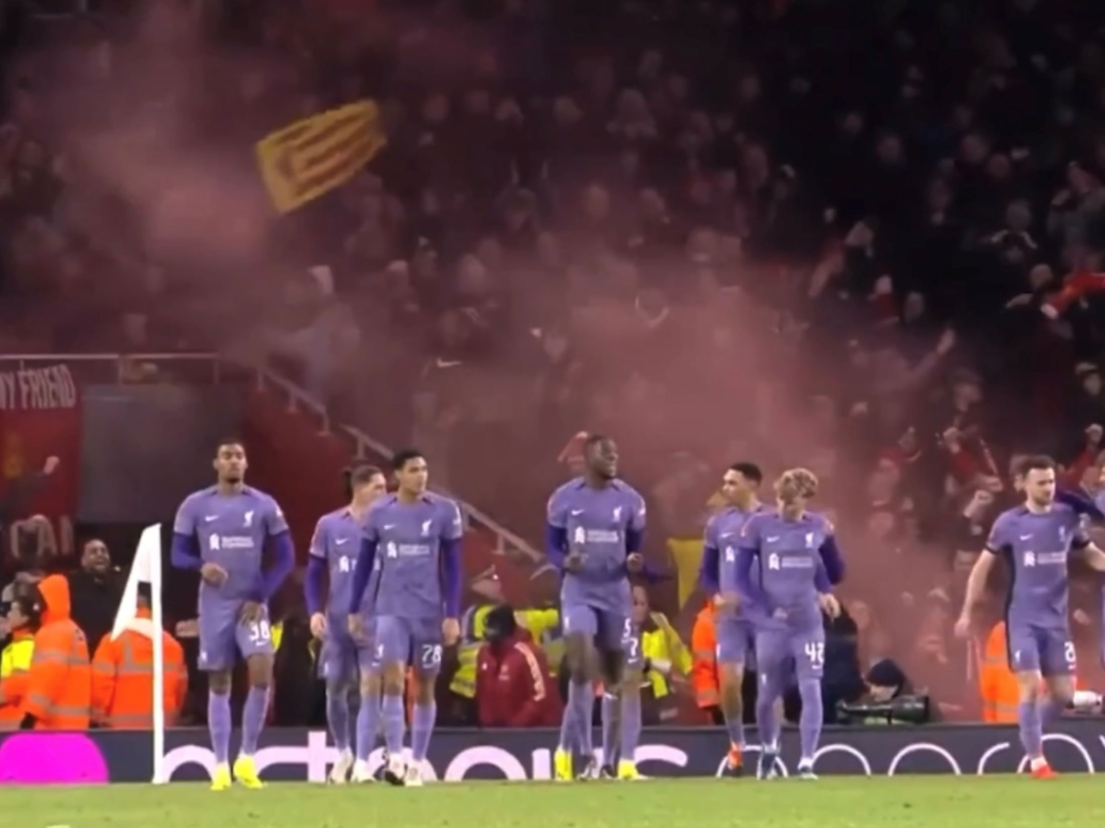 Sorpresa en el Arsenal-Liverpool: aparece una estelada en la celebración de un gol