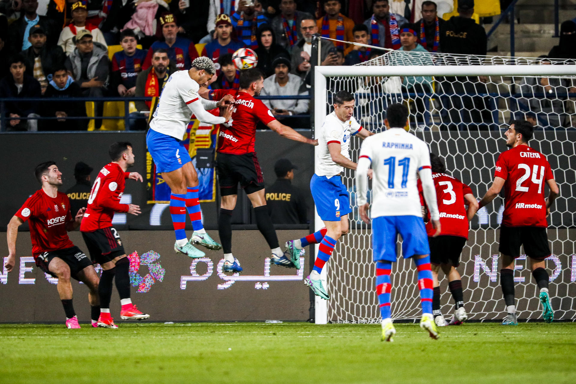 Araujo reparte leña entre varios jugadores del Barça, no se calla más