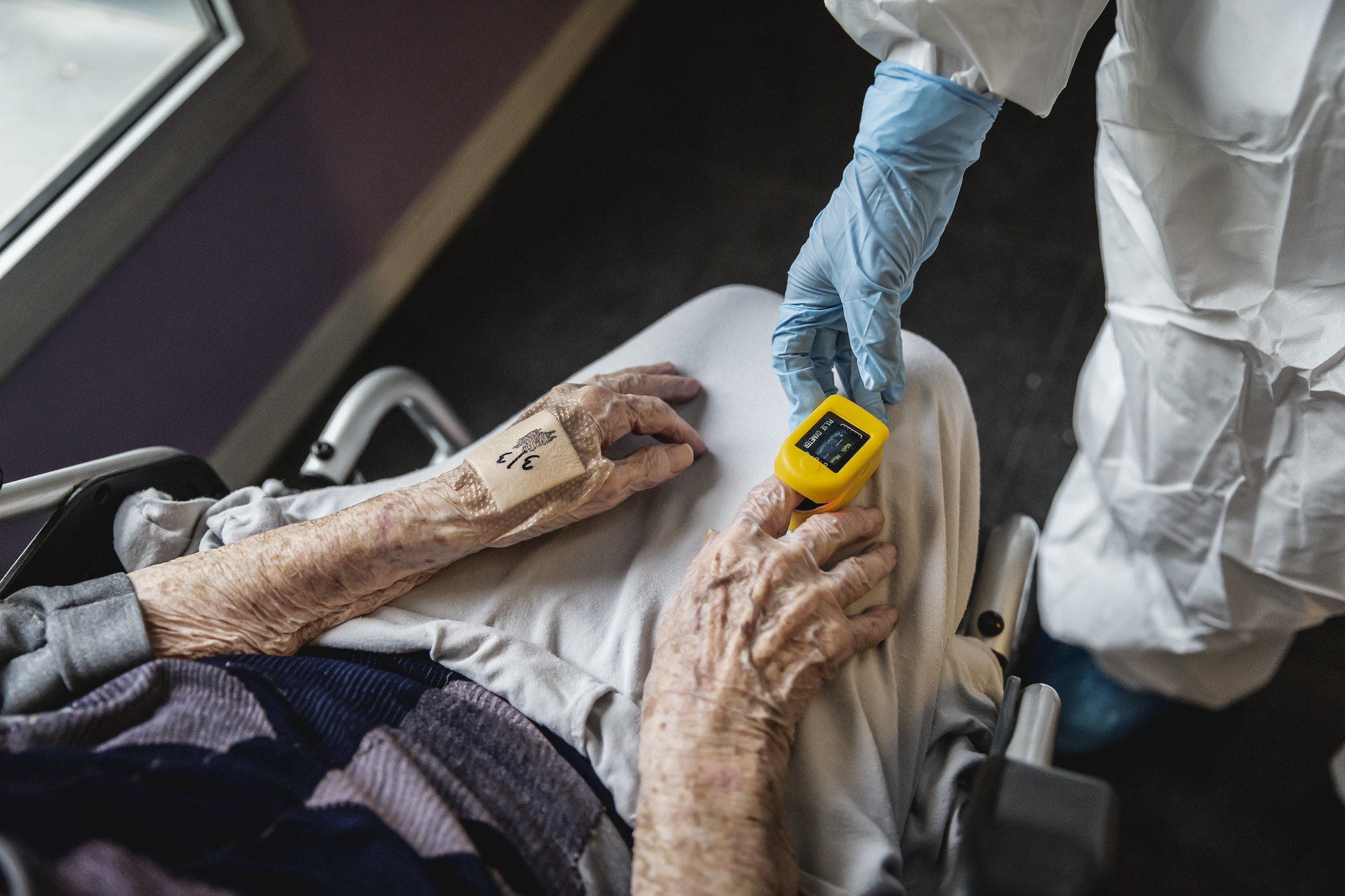 La Justícia reobre el cas per la mort de 87 ancians en una residència de Premià de Mar durant la covid