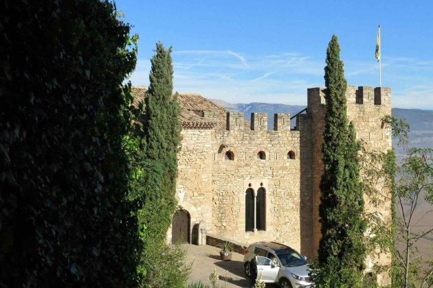 Castell de Montsonís / Enric (Wikimedia Commons) Castell de Montsonís / Enric (Wikimedia Commons)