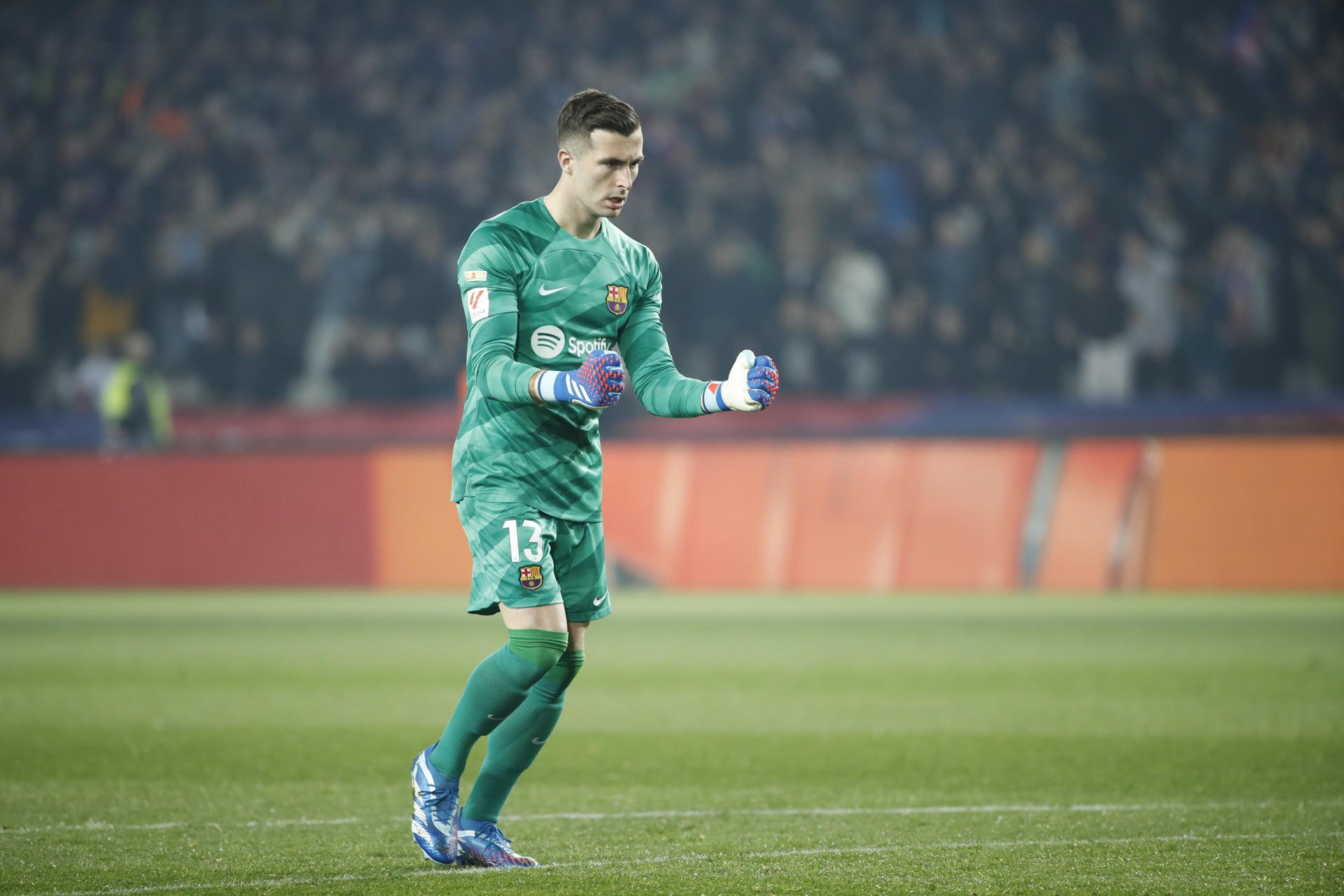 Flick no vol que Iñaki Peña sigui el porter titular del Barça