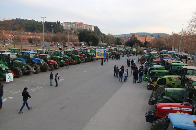 tractors fontajau girona protesta agricultors foto acn