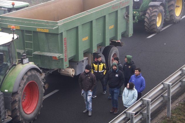 protesta pagesos i tractors A2 fondarella foto acn