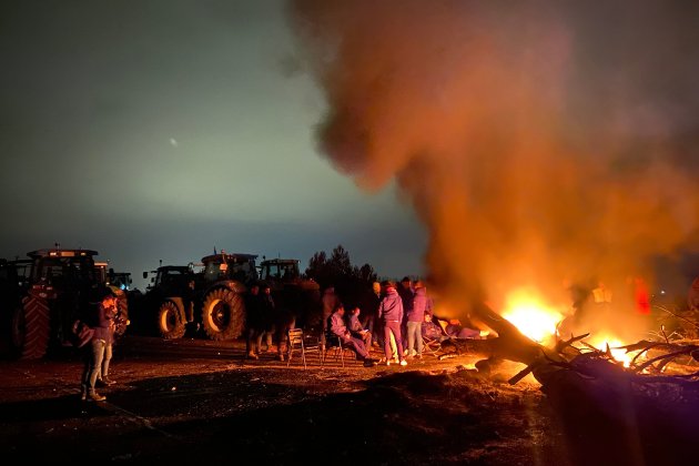 protesta tractors medinyà AP 7 foto acn