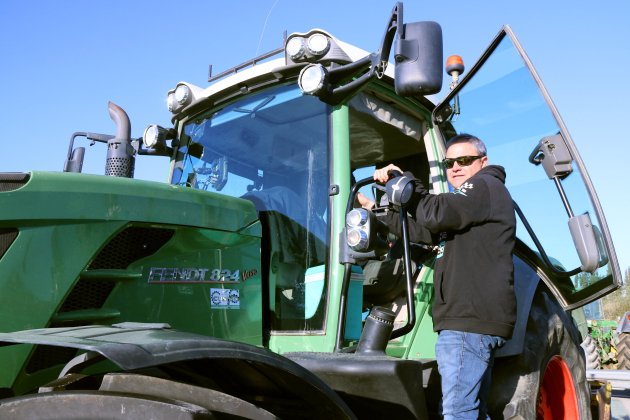 tractors abandonen tall Ap7 aldea foto acn