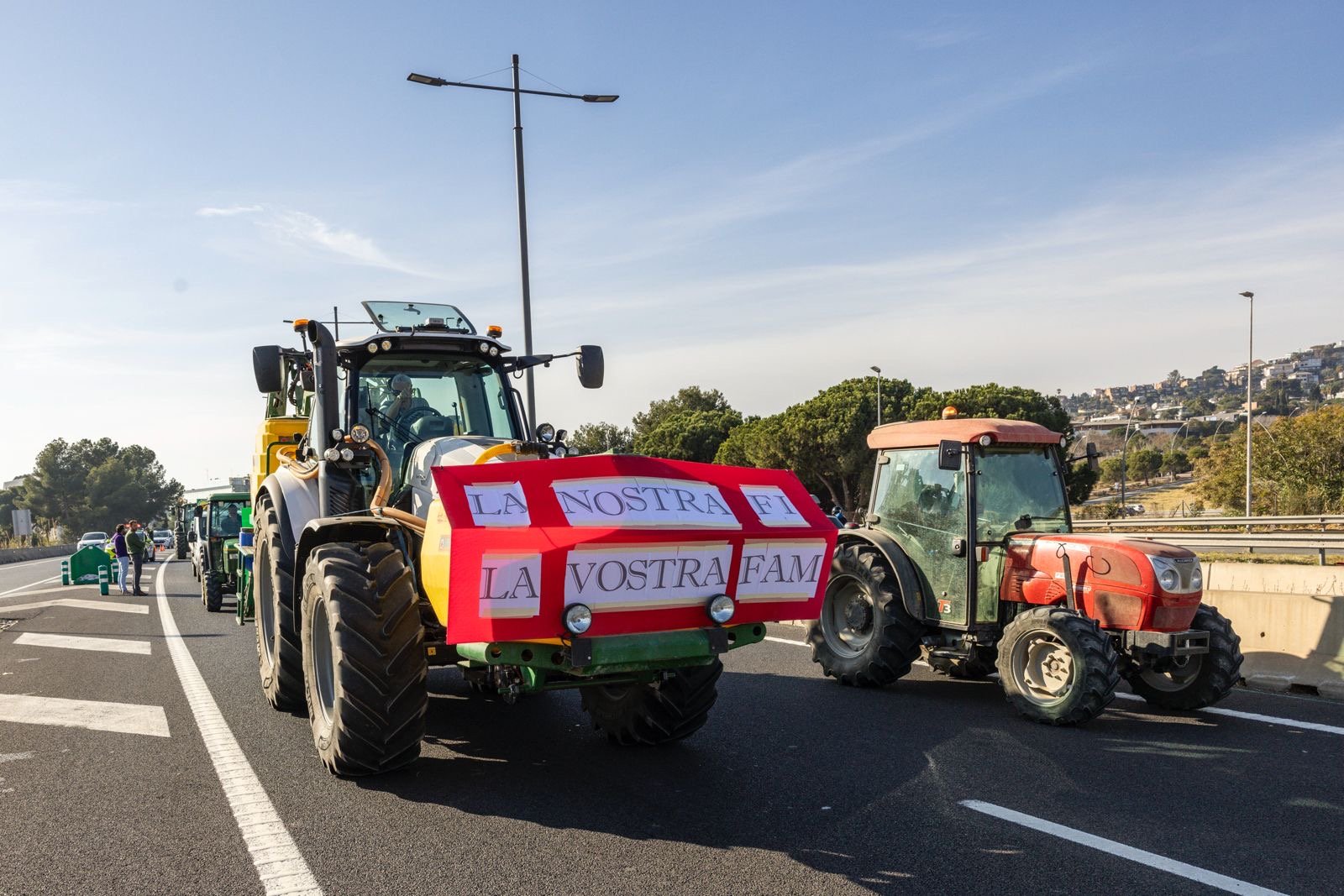 Pagesos tractors avinguda Diagonal Barcelona / Carlos Baglietto