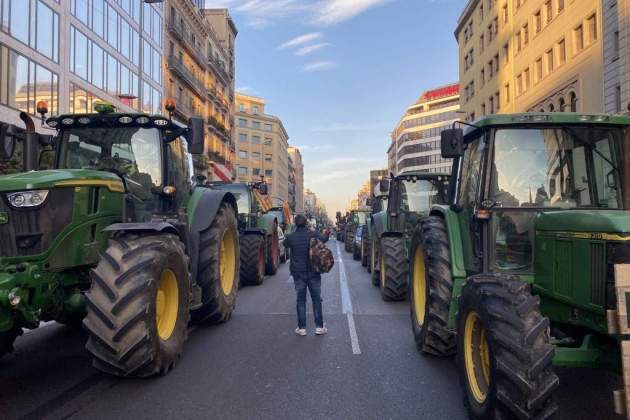 tractors pagesos passeig de Gracia, Barcelona