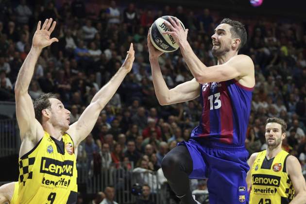 Satoransky pentra durant el Barça - Tenerife de la Copa del Rei de bàsquet / Foto: EFE